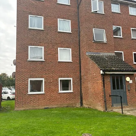 Lovely Apartment In Barking Barking  Exterior photo