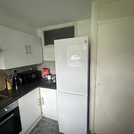 Lovely Apartment In Barking Barking  Exterior photo