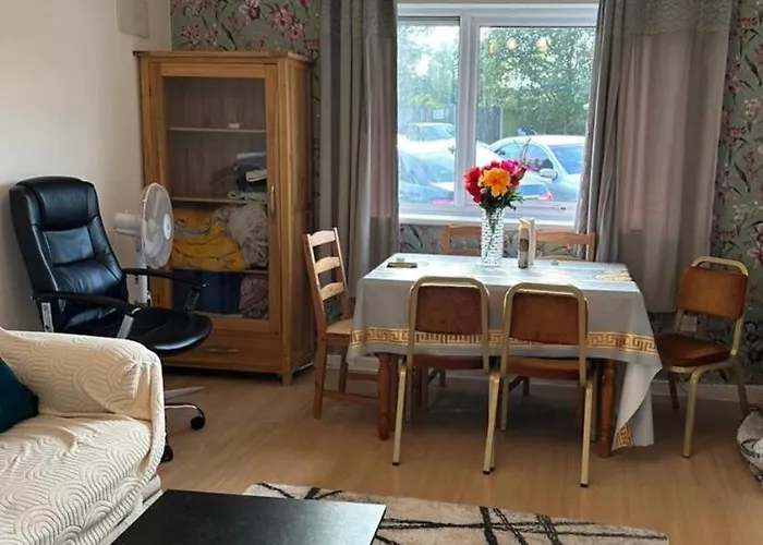 Lovely Apartment In Barking